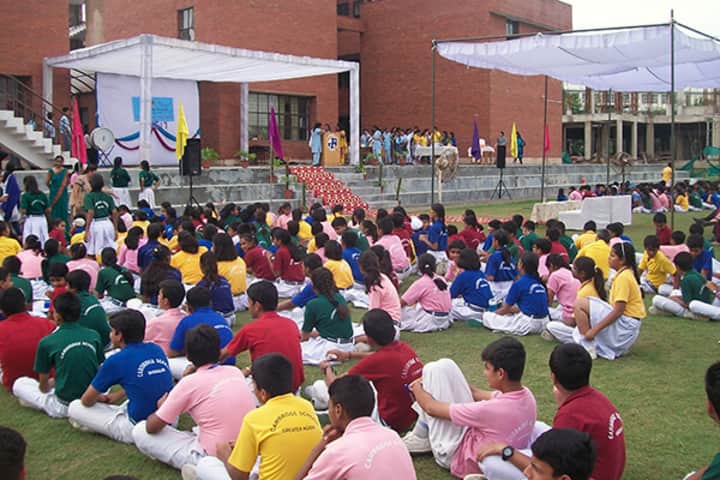 Cambridge School-Amphitheatre