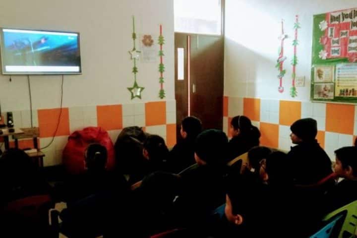 Cambridge School-Audio- Visual Room
