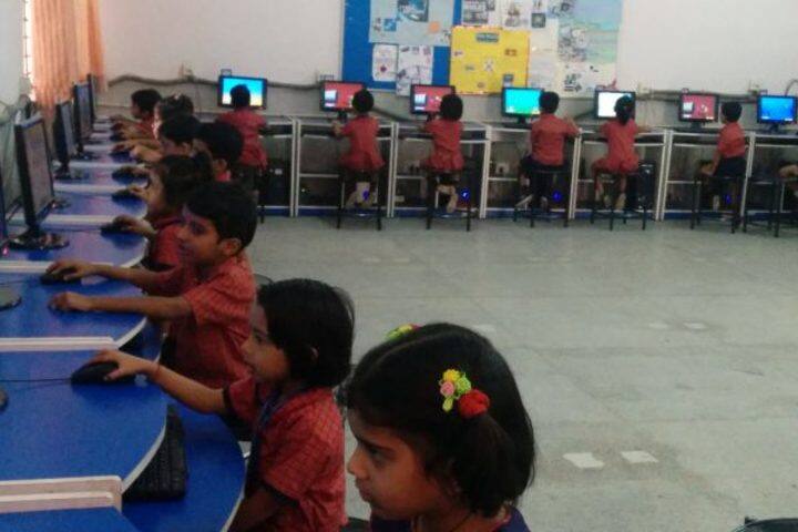 Cambridge School-Computer Lab