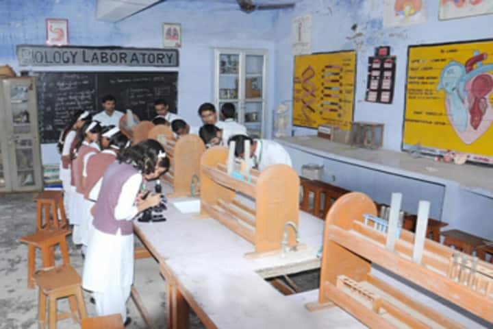 Central Agra Public School-Biology Lab