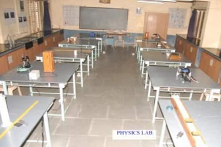 Central Agra Public School-Physics Lab
