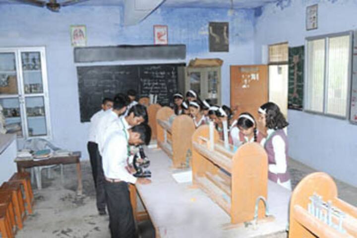 Central Agra Public School-Science Lab