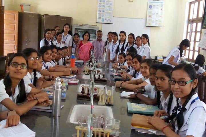 Central Hindu Girls Senior Secondary School-Biology Lab