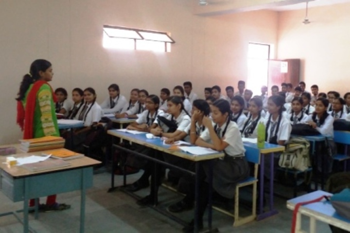 Central Hindhu School-Class Room
