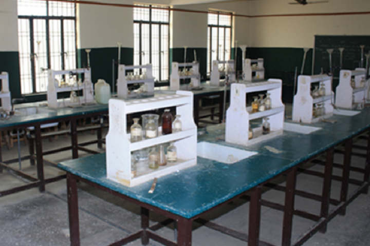 Ch Beeri Singh Public School-Chemistry Lab