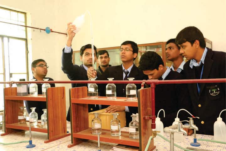 Colonel S N Mishra Obe Memorial School-Physics Lab