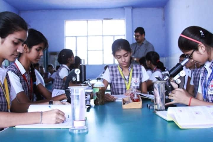 ColonelS Brightland Public School-Biology Lab