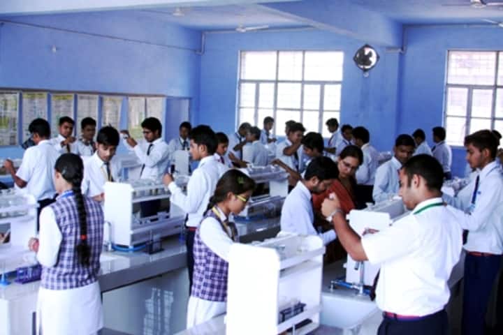 ColonelS Brightland Public School-Chemistry Lab