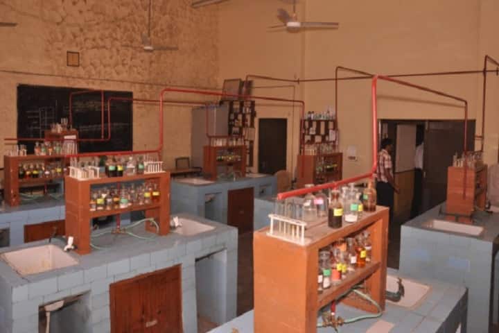 D A V Public School-Chemistry Lab