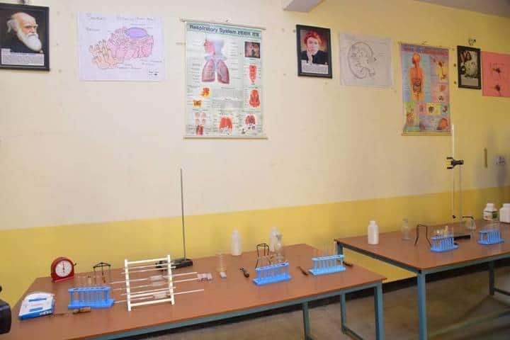 Dadri Public School-Physics Lab