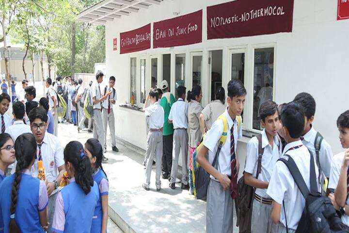 Dayawati Modi Academy-Cafeteria