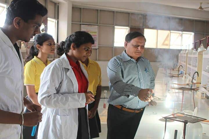 Delhi Public School-Chemistry Lab