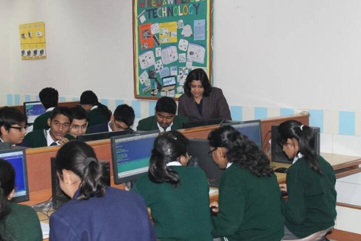 Delhi Public School-Computer Lab