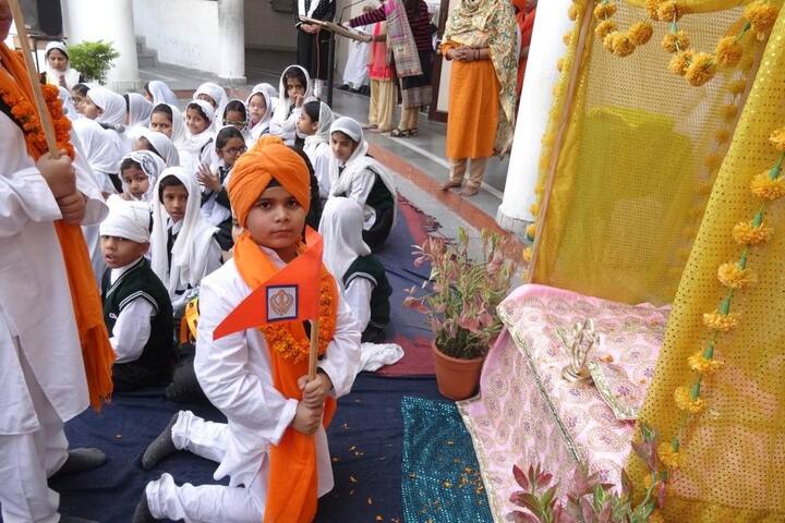Delhi Public School-Gurunanak Jayanthi