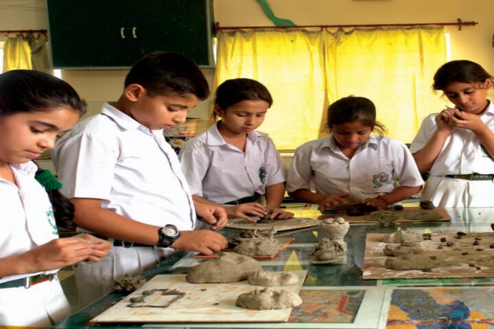Delhi Public School-Art and craft