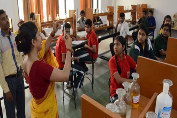 Delhi Public School-Chemistry Lab