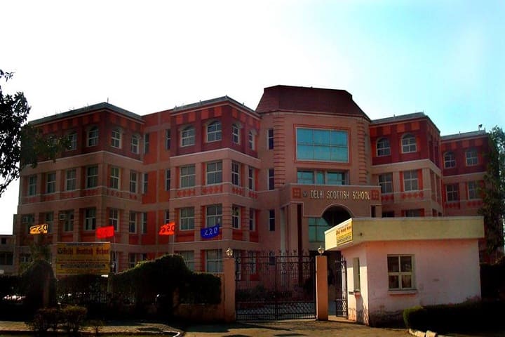 Delhi Scottish School-Campus-View