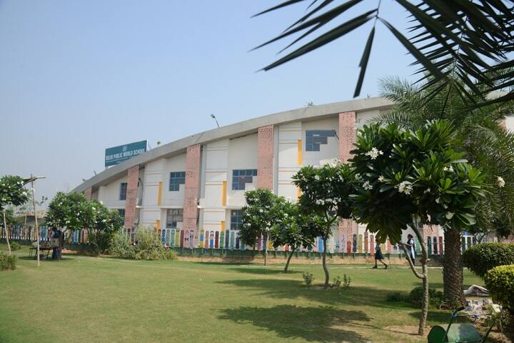 Delhi World Public School-Campus