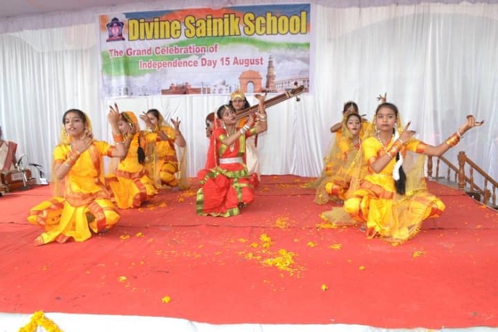 Divine Sainik School-Independance Day Programme
