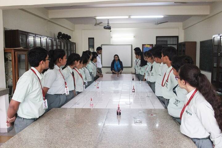 Dlf Public School-Laboratory biology