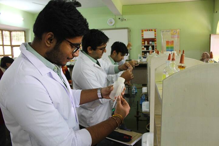 Dlf Public School-Laboratory chemistry
