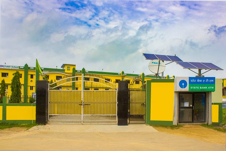 Dolphin Public School-Campus-View entrance
