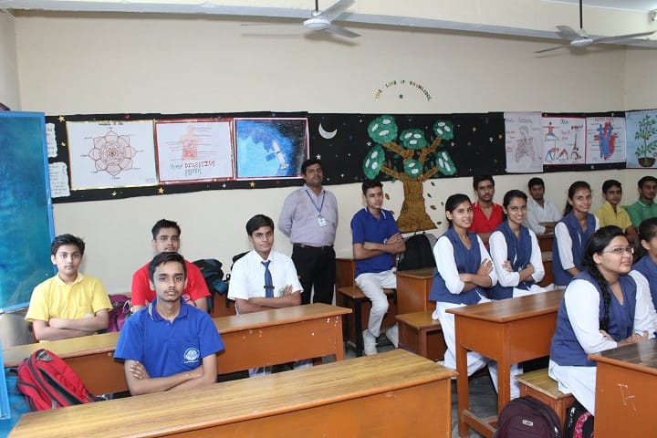 Dr K N Modi Global School-Classroom Senior