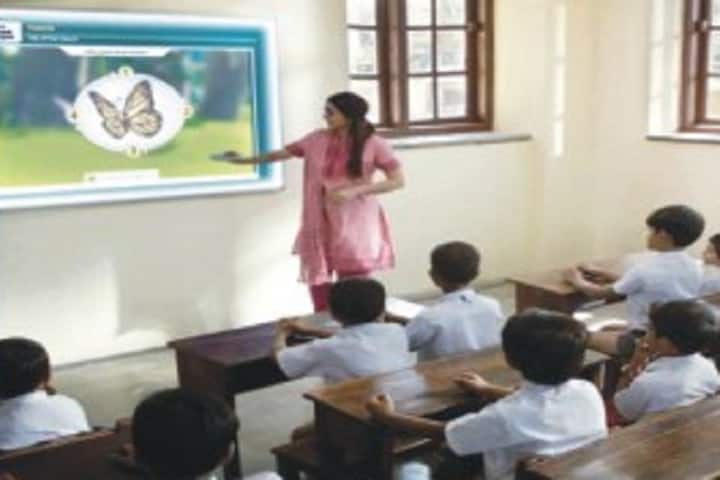 Dr MPS World School-Classroom smart