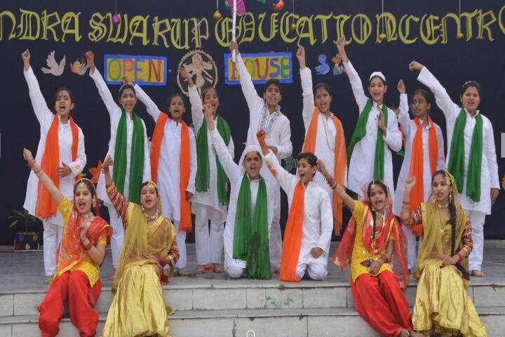 Dr Virendra Swarup Education Centre-Independence Day Celebrations