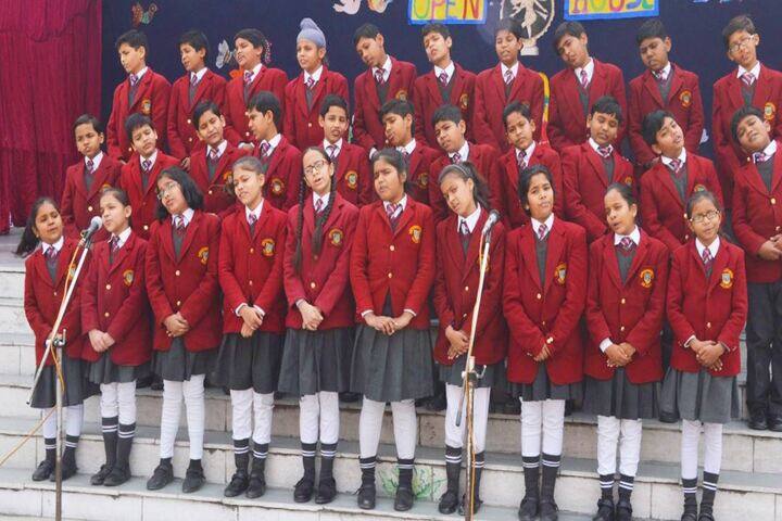 Dr Virendra Swarup Education Centre-Singing