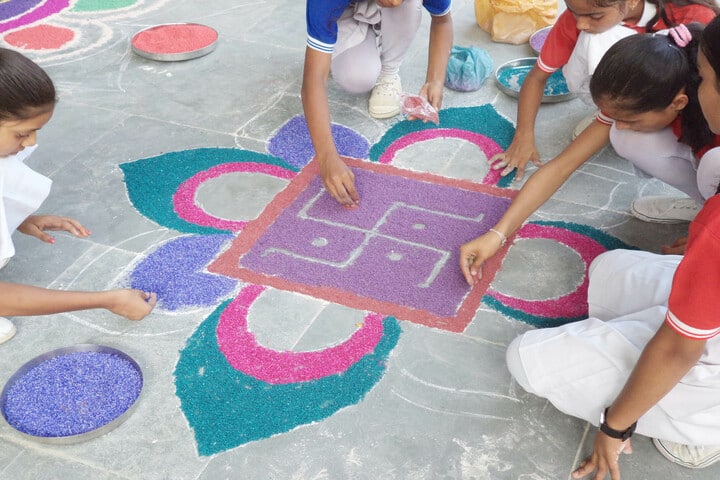 Einstein Public School-Rangoli Competetion