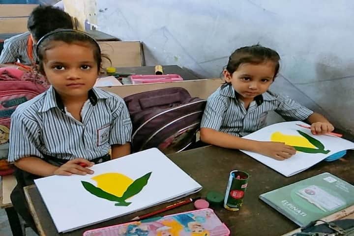 Elpis Global School-Craft Making