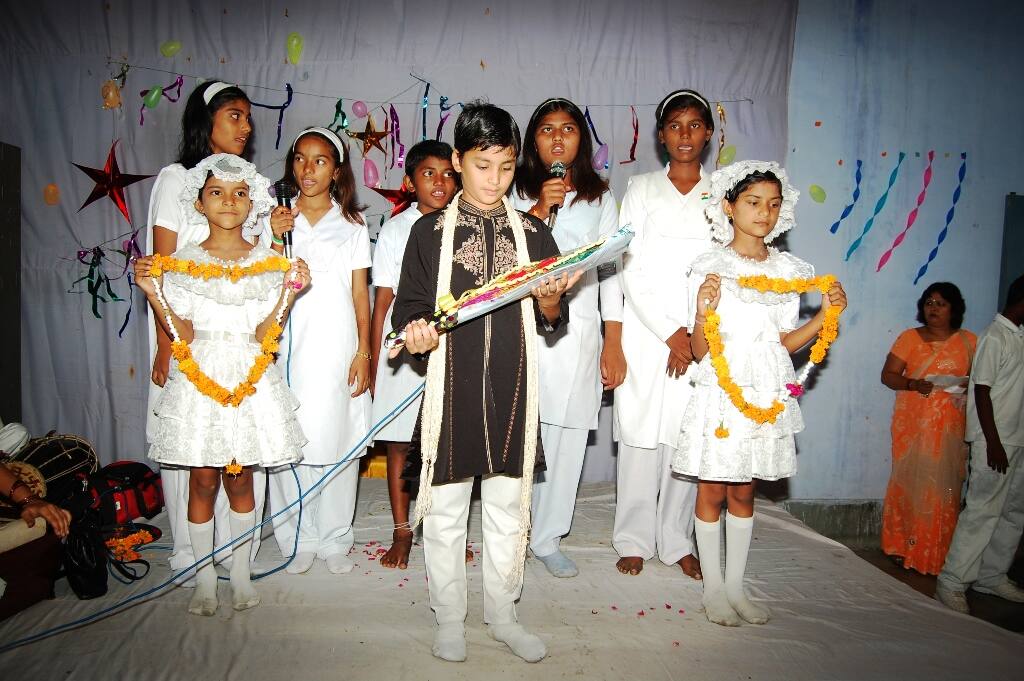 Engineers Colony Sr Sec School-Birthday Celebrations