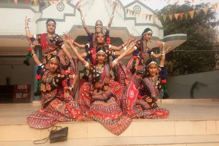 Everest Public School-Group Dance
