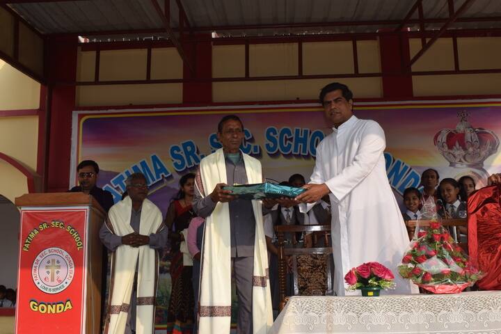 Fatima school-Gold Medal Distribution
