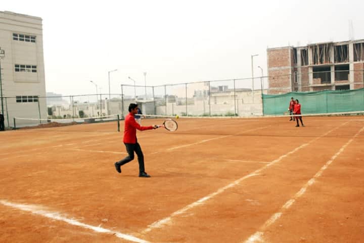 Ftune Wld School-Sports