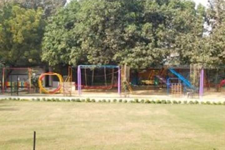 G N National Public School-Play Ground