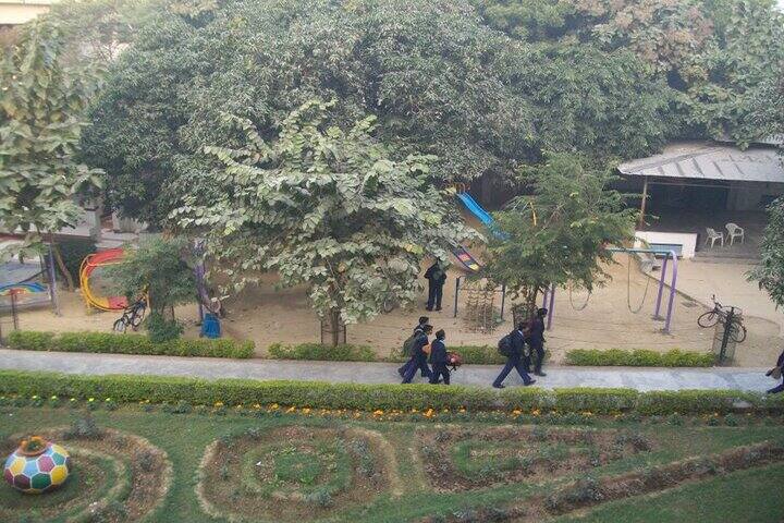 G N National Public School-Campus View1