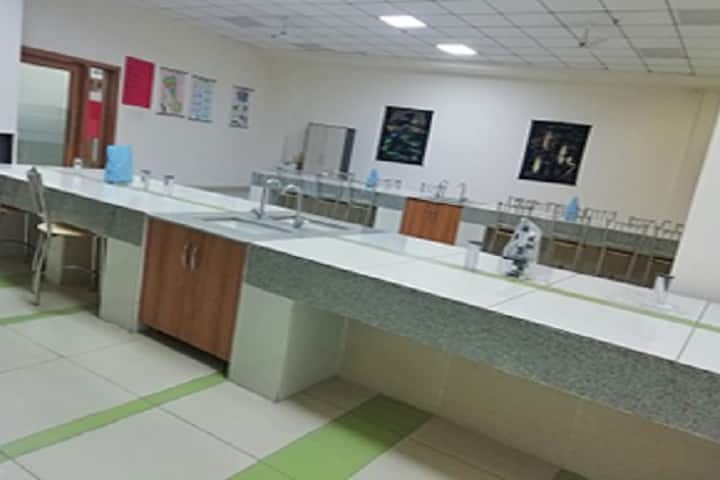 Gaurs International School-Biology Lab