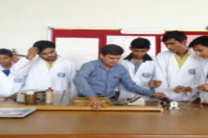 Gautam Budh Balak Inter College-Physic-Lab