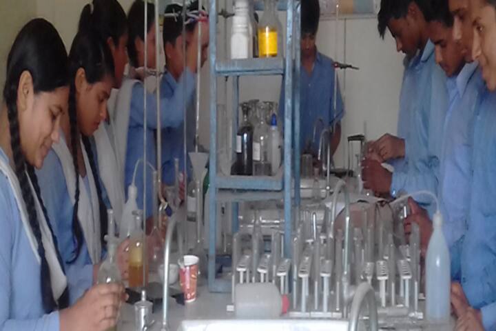 Genius Public School-Chemistry Lab