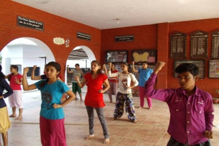 Gorakhpur Public School-Dance Room