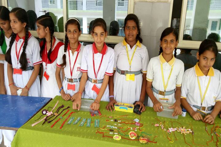 Green Field Academy-Art
