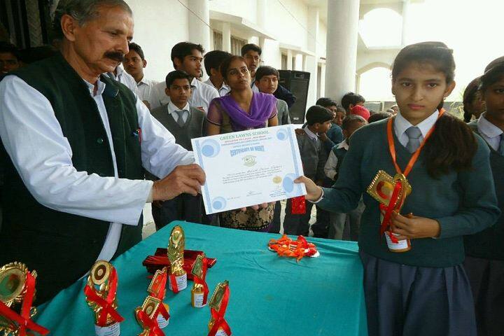 Green Lawns School-Achievement