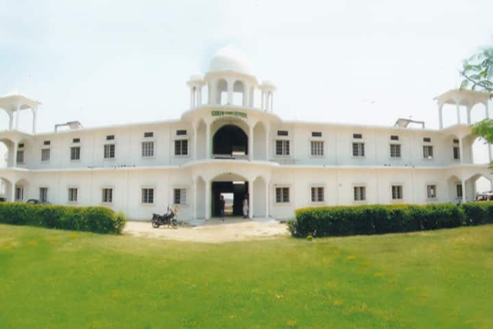 Green Lawns School-Campus view