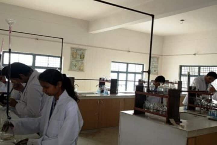Guru Kripa Divine Grace Public School-Chemistry Lab