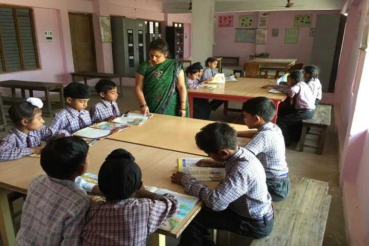 Guru Nanak Gurdas Academy-Library