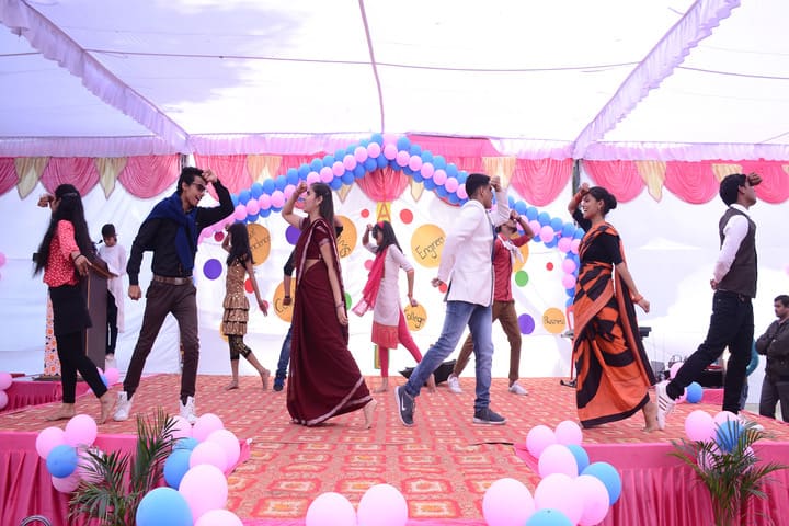 Guru Nanak Modern School-Dance