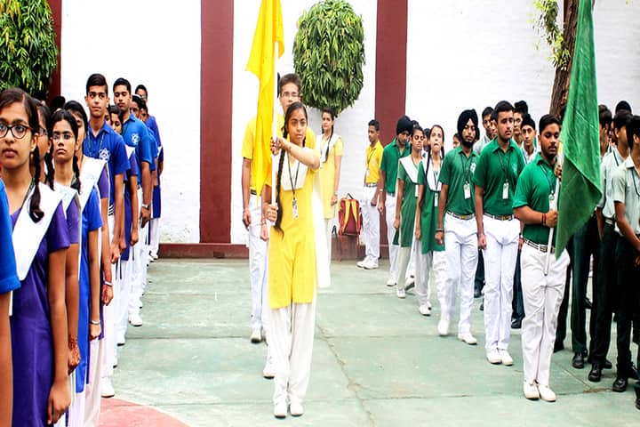 Guru Nanak Public Senior Secondary School-Sports Day