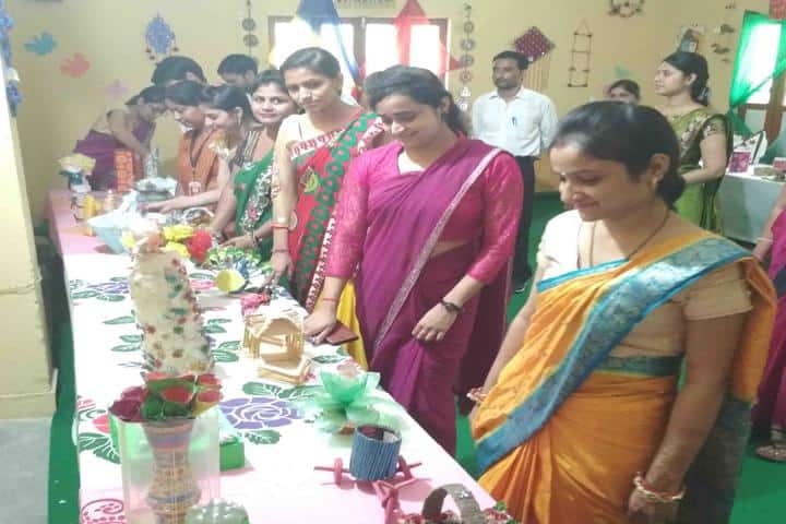 Gurukul Public School-Art and Craft